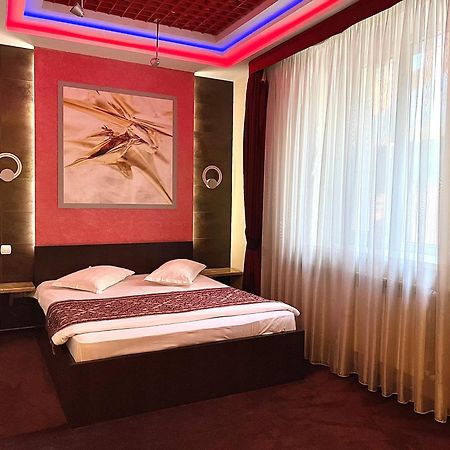 Jeppesen Residence Almaty Ngoại thất bức ảnh