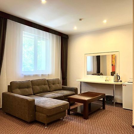 Jeppesen Residence Almaty Ngoại thất bức ảnh