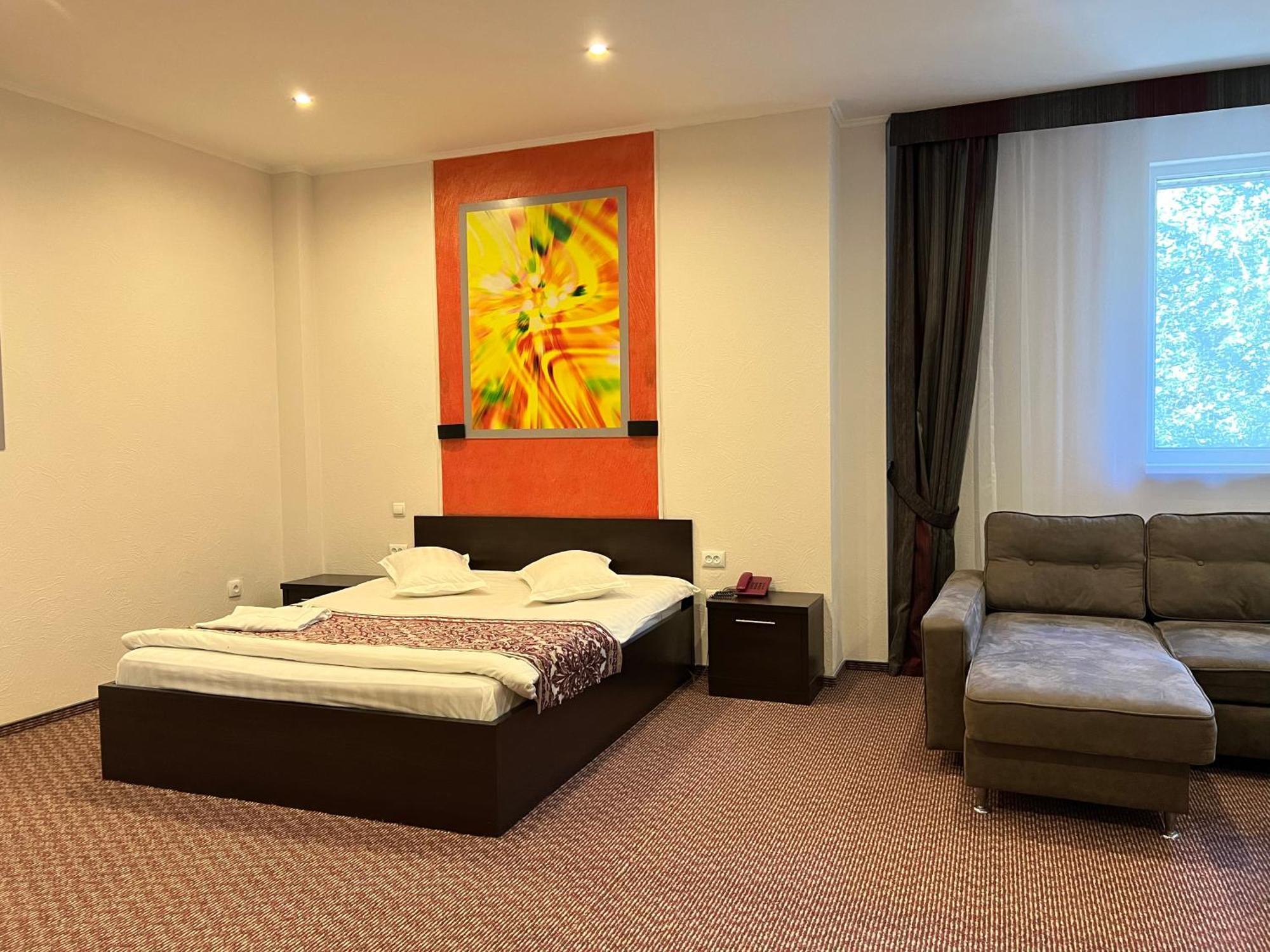 Jeppesen Residence Almaty Ngoại thất bức ảnh