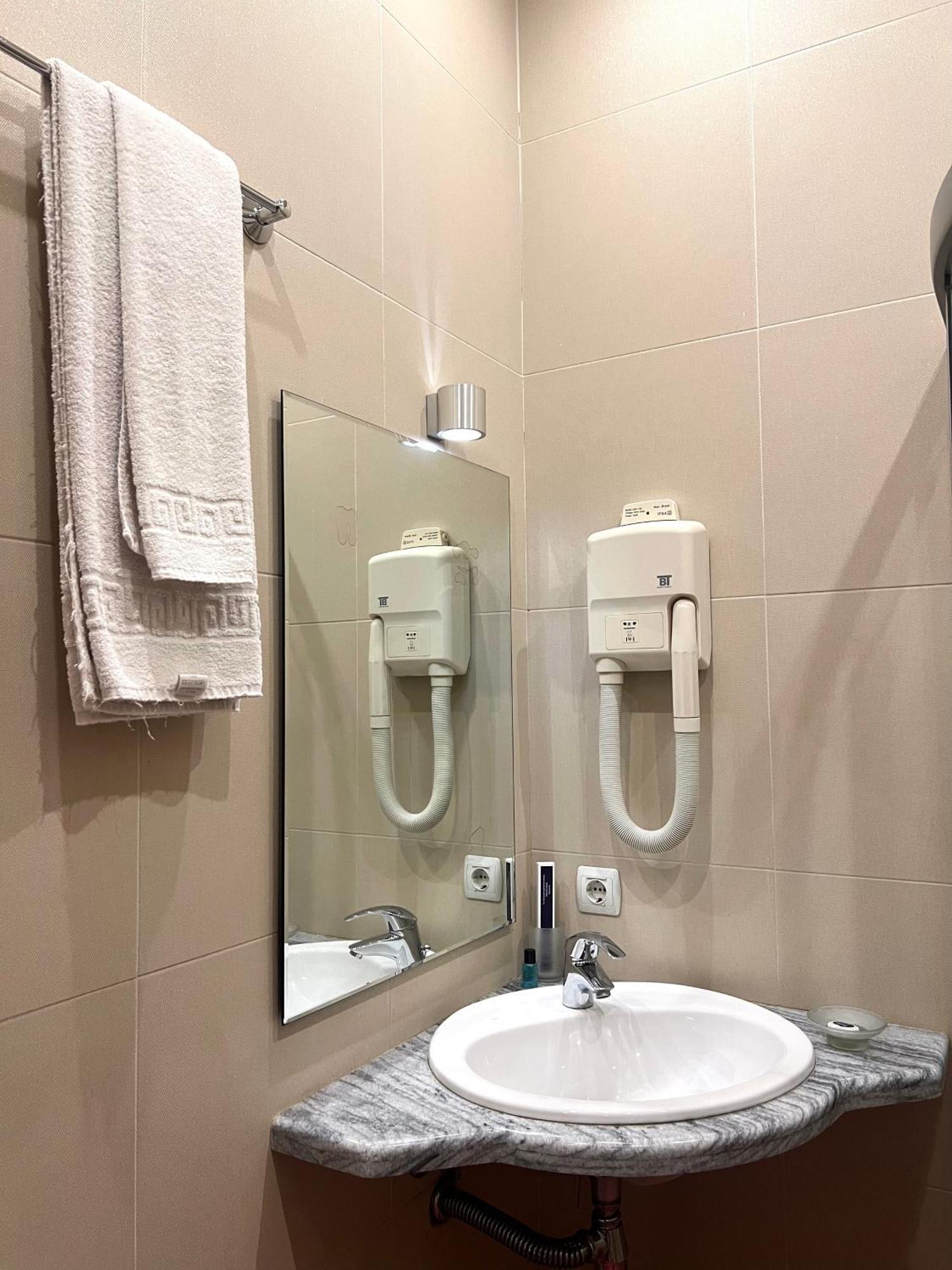 Jeppesen Residence Almaty Ngoại thất bức ảnh