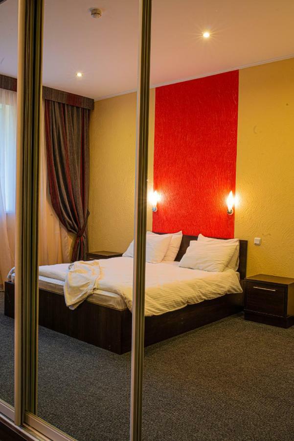 Jeppesen Residence Almaty Ngoại thất bức ảnh